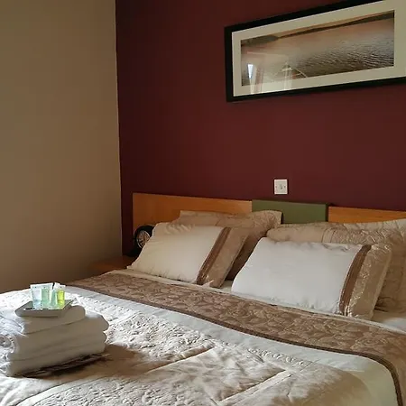 Bed & Breakfast Dunbur 3*