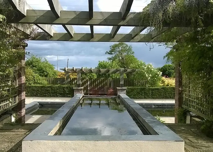 Dunbur Bed & Breakfast 3*